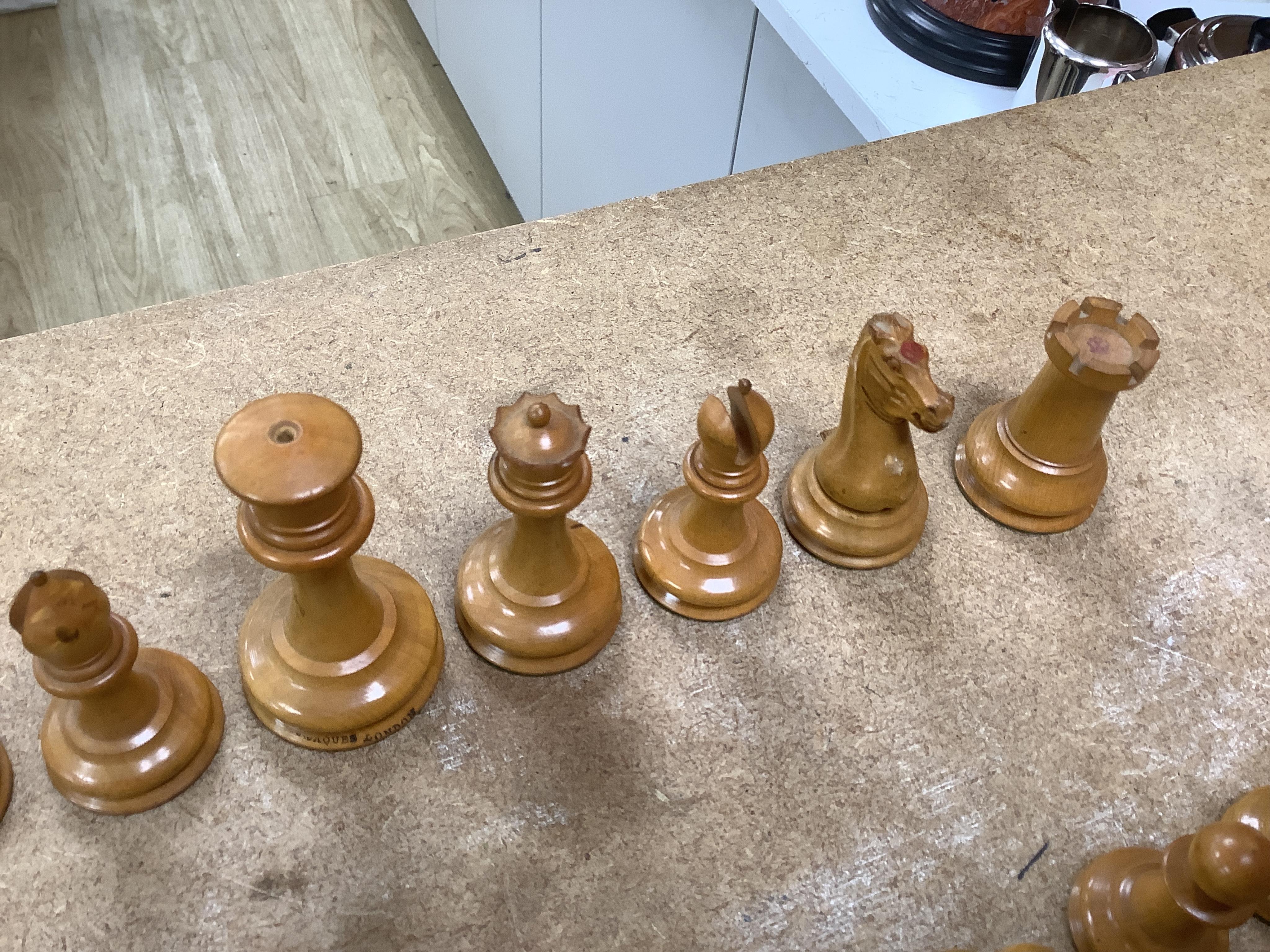 A Jaques Staunton pattern boxwood and ebony chess set, largest piece 8.5cm high